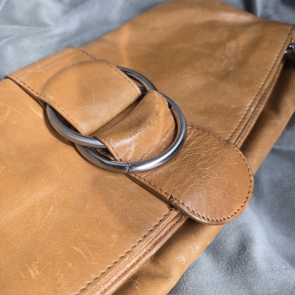 Vintage 90s 'Hobo' Camel Tan Leather Large Fold-Over Clutch - Picture 2 of 12